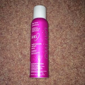 Multi-benefit Refresh Spray